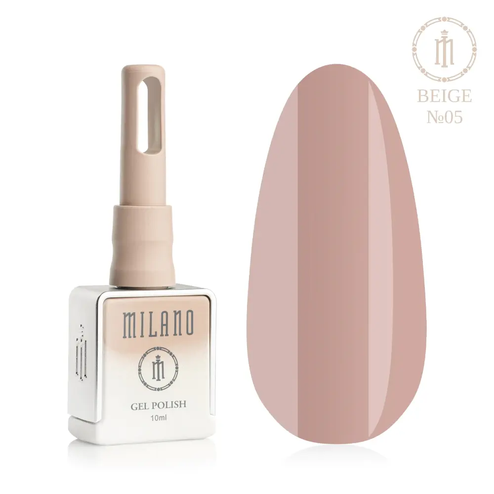 «Презентація гель-лаку Milano Gel Polish Beige Premium №05: ліворуч зображено фірмовий квадратний флакон об'ємом 10 мл у ніжно-ліловому градієнтному виконанні з круглим логотипом, а праворуч — великий овальний макет-тіпс, який демонструє елегантний карамельно-бежевий відтінок або колір світлого капучино, на чистому білому тлі»