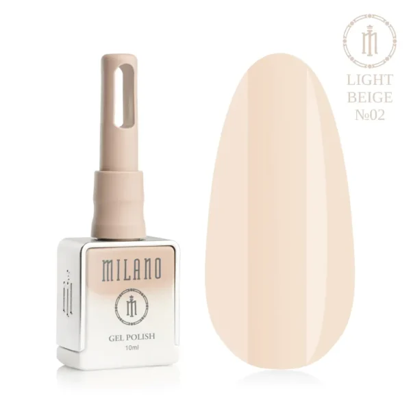 «Презентація гель-лаку Milano Gel Polish Light Beige Premium №02: ліворуч зображено фірмовий квадратний флакон об'ємом 10 мл у ніжно-ліловому градієнтному виконанні з круглим логотипом, а праворуч — великий овальний макет-тіпс, який демонструє ніжний світло-кремовий або витончений ванільно-бежевий пастельний відтінок, на чистому білому тлі»