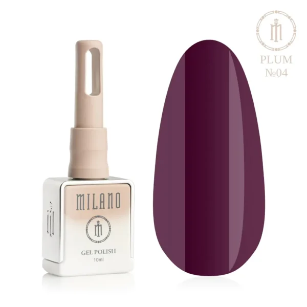 «Презентація гель-лаку Milano Gel Polish Plum Premium №04: ліворуч зображено фірмовий квадратний флакон об'ємом 10 мл у ніжно-нюдовому градієнтному виконанні з круглим логотипом, а праворуч — великий овальний макет-тіпс, який демонструє класичний глибокий баклажановий або щільний темно-сливовий відтінок покриття з холодним підтоном, на чистому білому тлі»