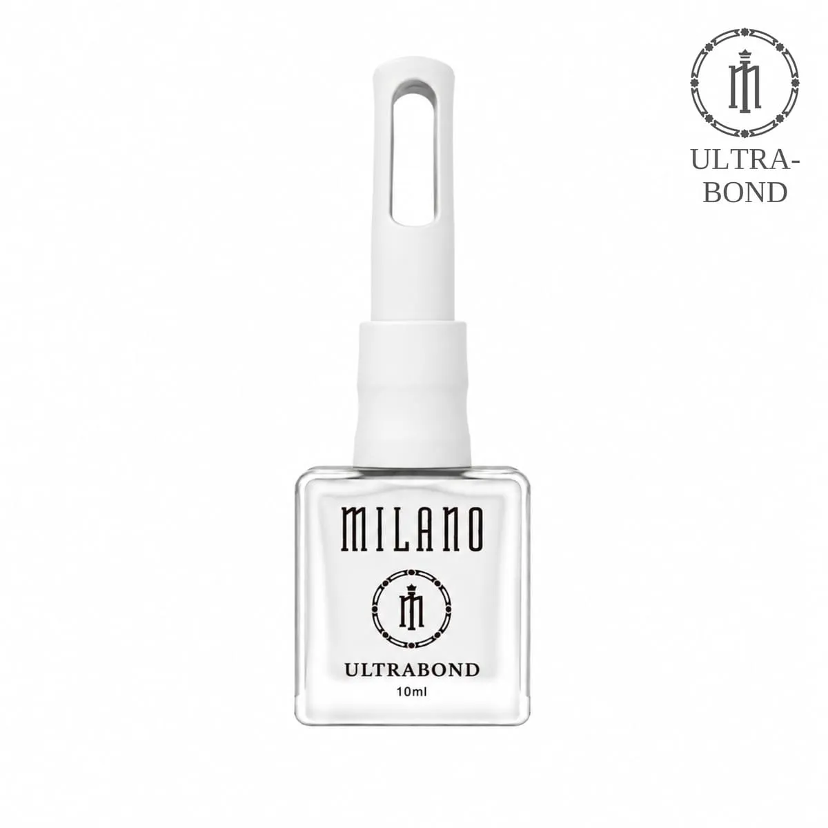 «Презентація безкислотного праймера Milano Ultrabond: квадратний скляний флакон об'ємом 10 мл із прозорою рідиною та фірмовою видовженою білою кришкою з прямокутним отвором. На самому флаконі нанесено чорний брендинг Milano Primer, а у верхньому правому куті розміщено круглий графічний логотип Ultra-Bond, що позначає тип засобу»