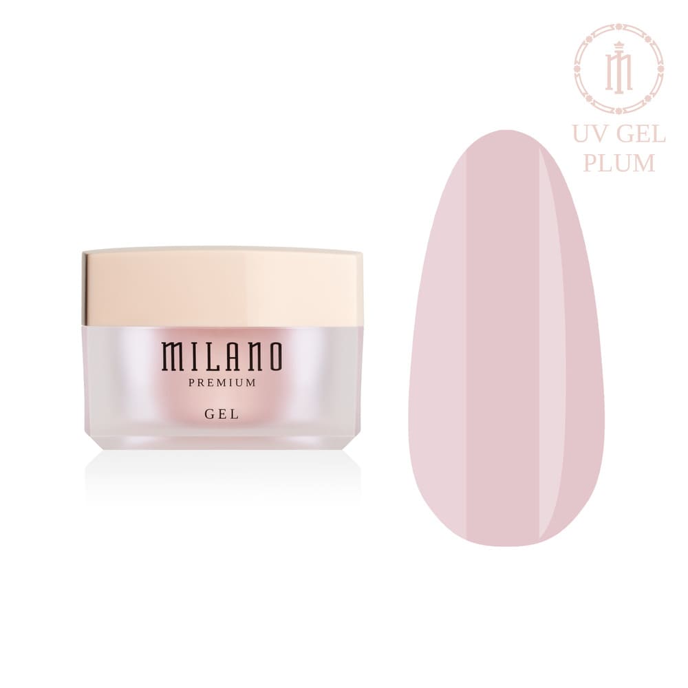 «Презентація моделювального гелю Milano UV Builder Gel Premium у відтінку Plum: ліворуч зображено фірмову круглу білу баночку зі срібним брендингом, а праворуч — великий круглий макет-тіпс, який демонструє вишуканий припорошено-сливовий або глибокий лілово-нюдовий камуфлювальний відтінок із щільним благородним пігментом та глянцевим фінішем, на чистому білому тлі»